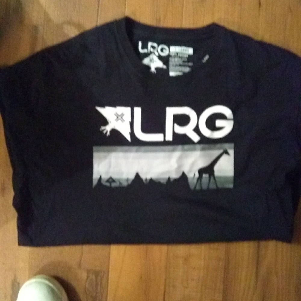 Graphic tee